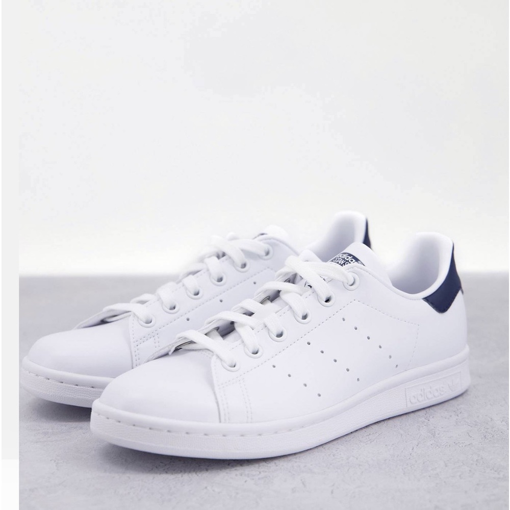 NWOT Adidas Stan Smith sneakers in white and navy